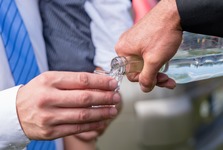 Před jízdou popíjel pivo a vodku. Senior na Blanensku po pádu z kola nadýchal 2,5 promile